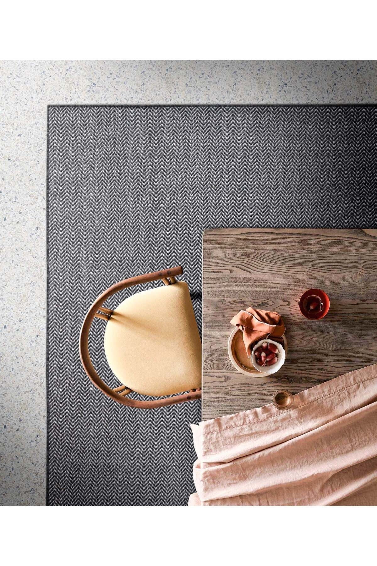 Scandi Jute Rug in Black