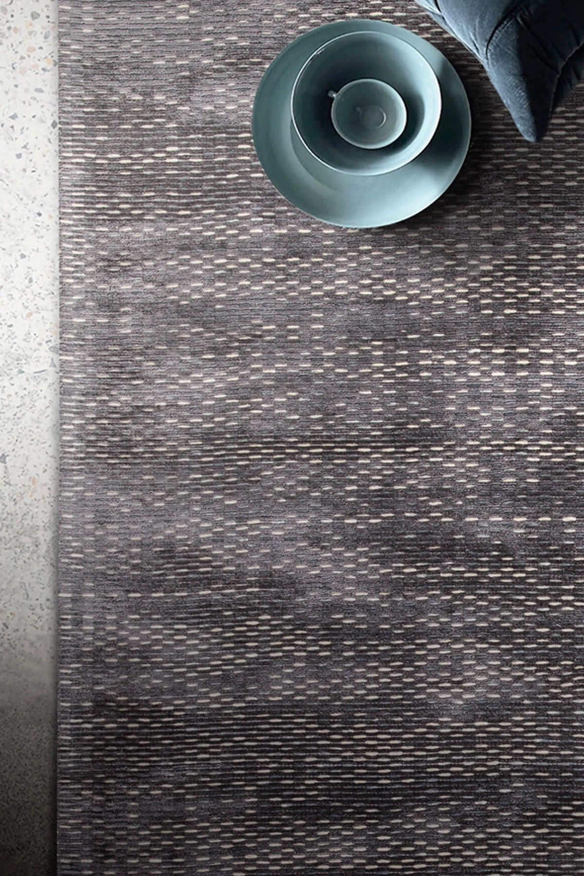 Livas Rug in Grey