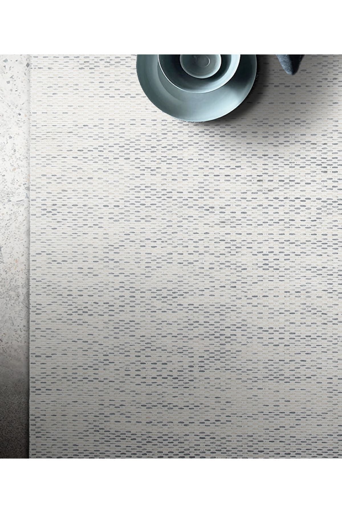 Livas Rug in Cream Grey
