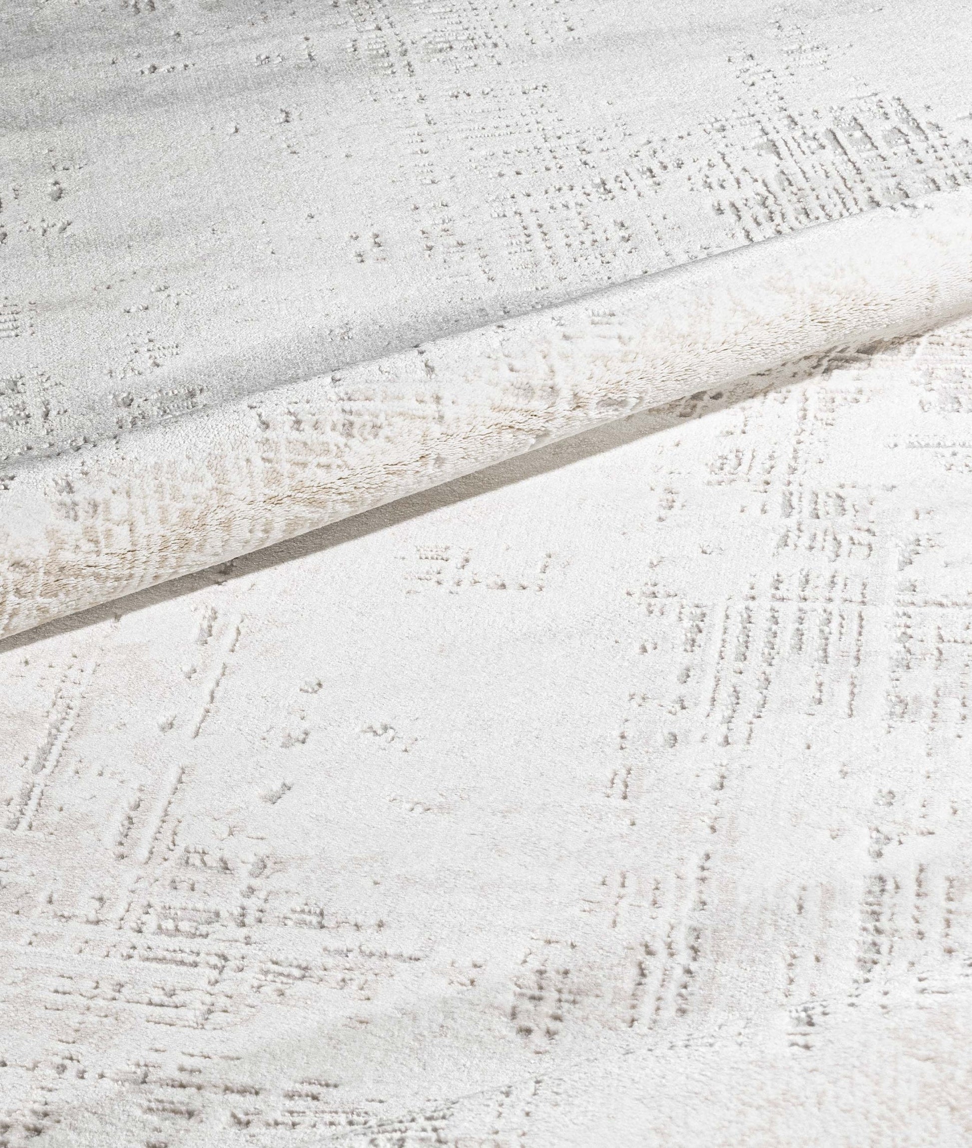 Versailles Rug in Cream