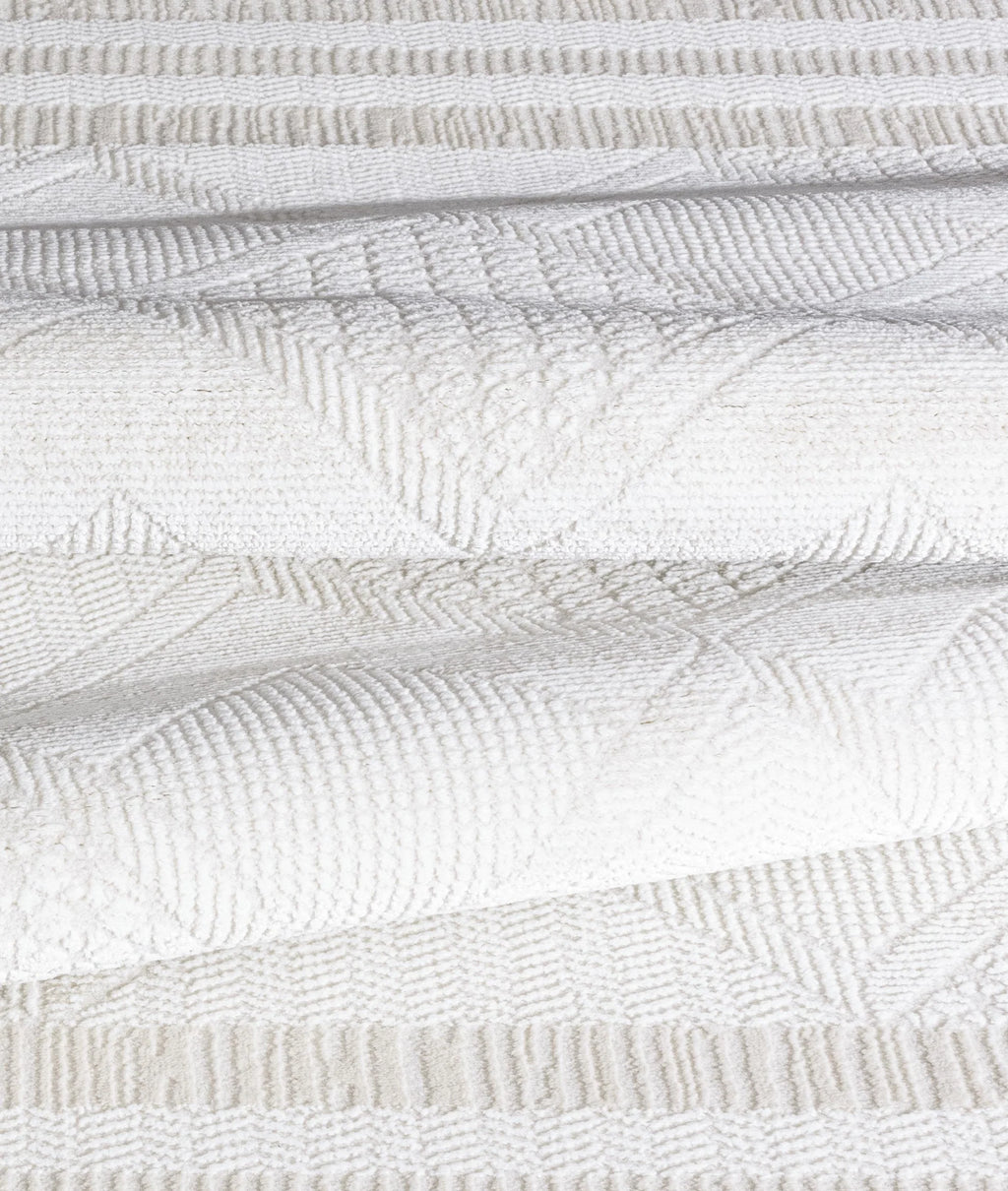 Versailles Rug in Pale Cream